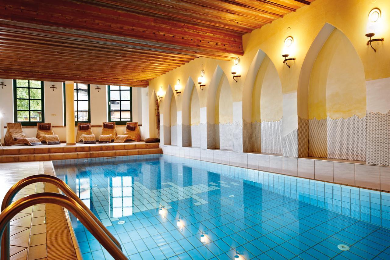 Hotel Unterbrunn Apartments & Gaestehaus นอยเคียร์เชน อัม โกรสเวเนดิเกอร์ ภายนอก รูปภาพ